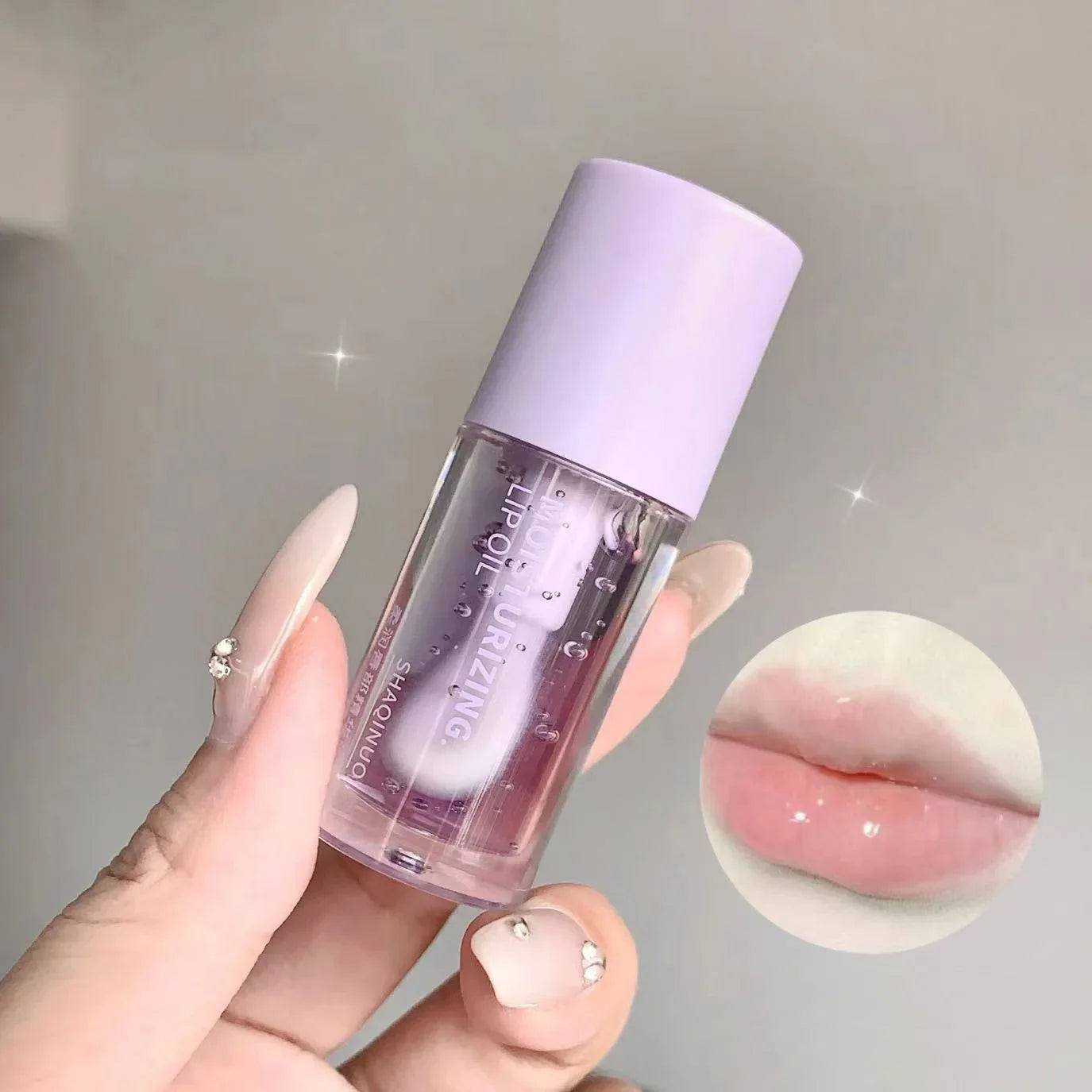 Brillo y Cuidado en un Solo Paso LIP OIL